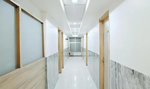 Hotel Aman Inn New Delhi 4*,