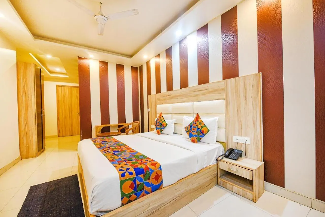 ****  Hotel Aman Inn New Delhi India